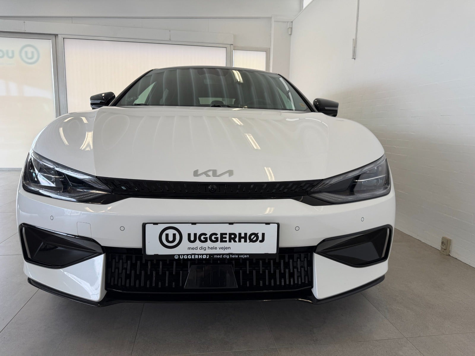 Hvid Kia EV6 fra 2024