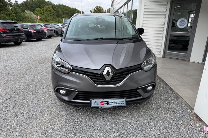 Grå Renault Grand Scenic IV fra 2018