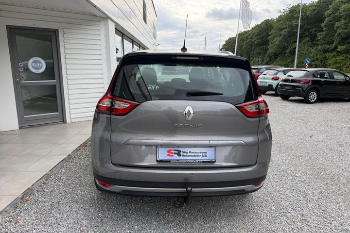 Grå Renault Grand Scenic IV fra 2018