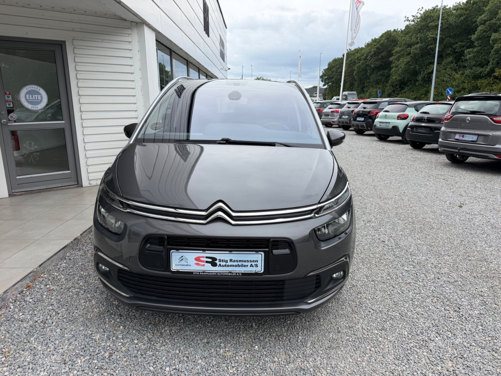 Grå Citroën Grand C4 SpaceTourer fra 2019