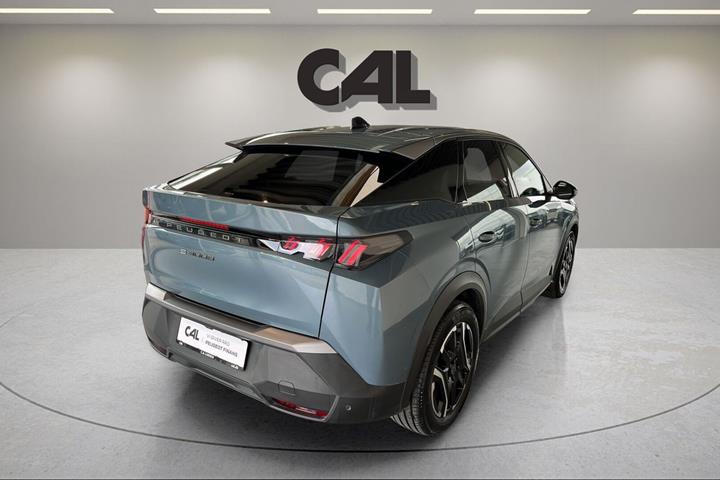 Blå Peugeot e-3008 fra 2025