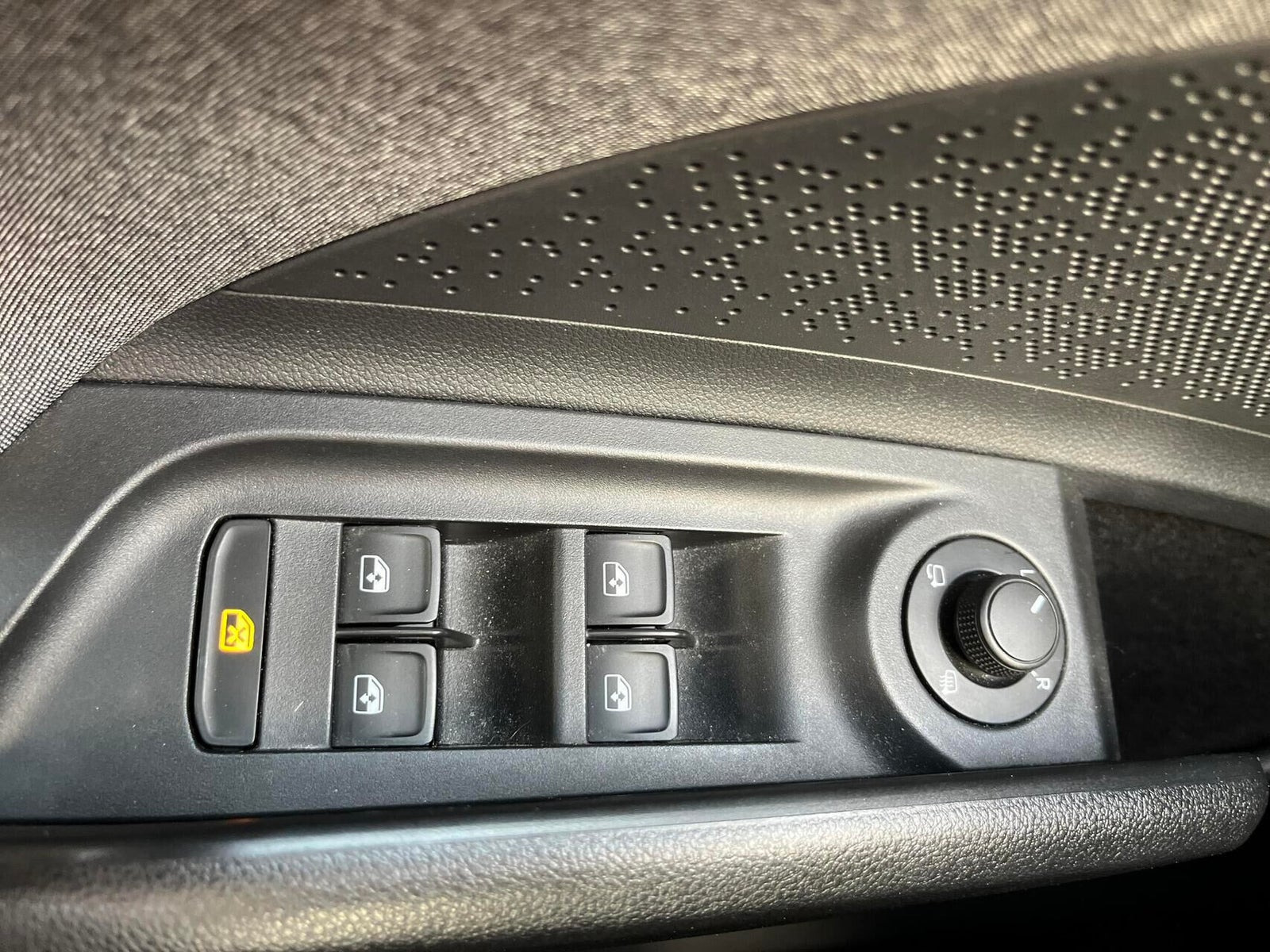 Sort Skoda Enyaq fra 2023