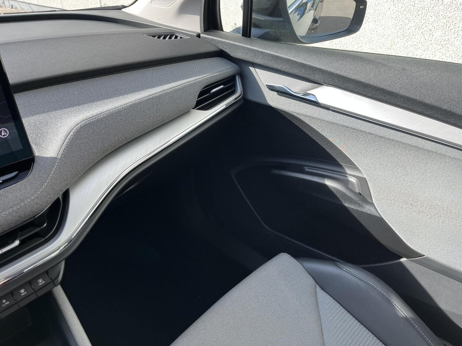 Sort Skoda Enyaq fra 2023