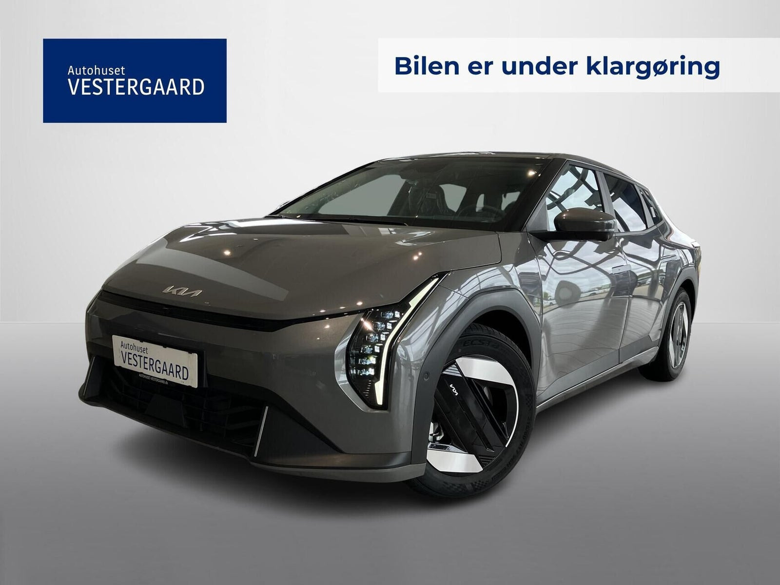 Kia EV4 81 Long Range Business Plus Fastback