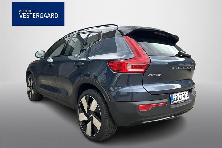 Blå Volvo EX40 fra 2026