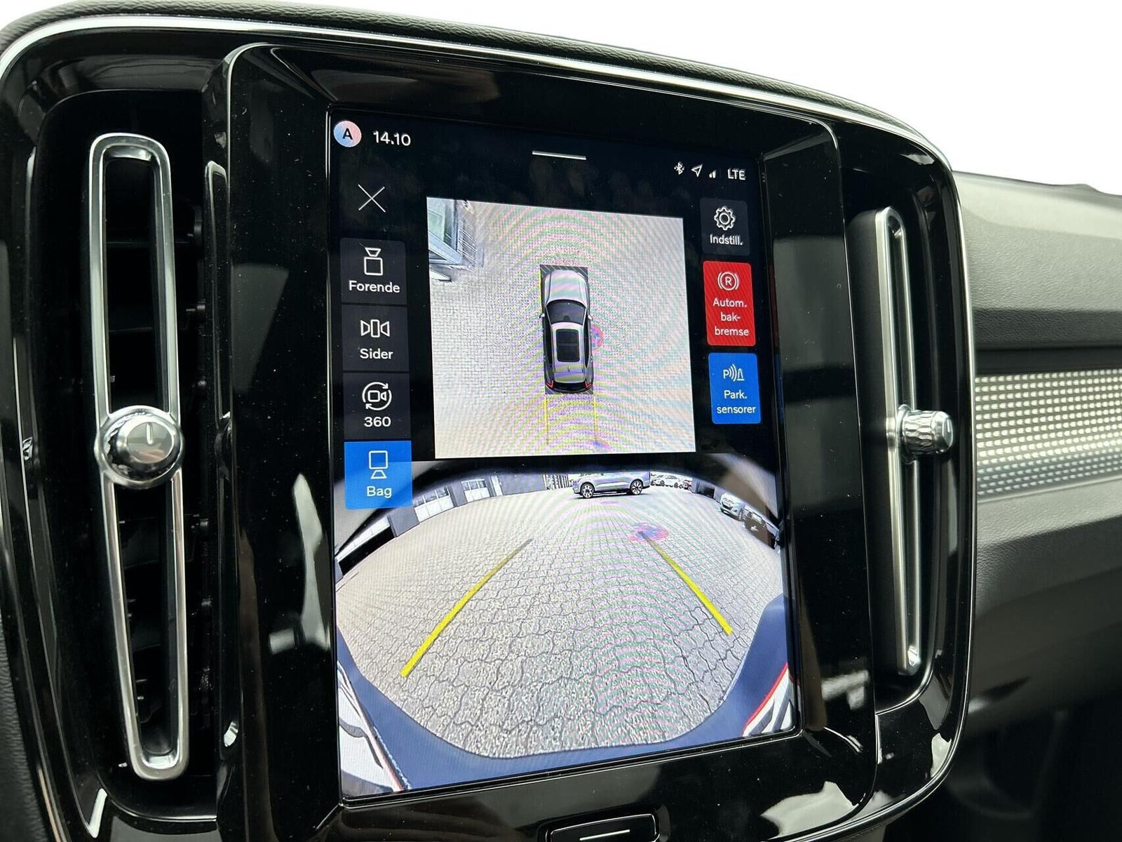 Blå Volvo EX40 fra 2026