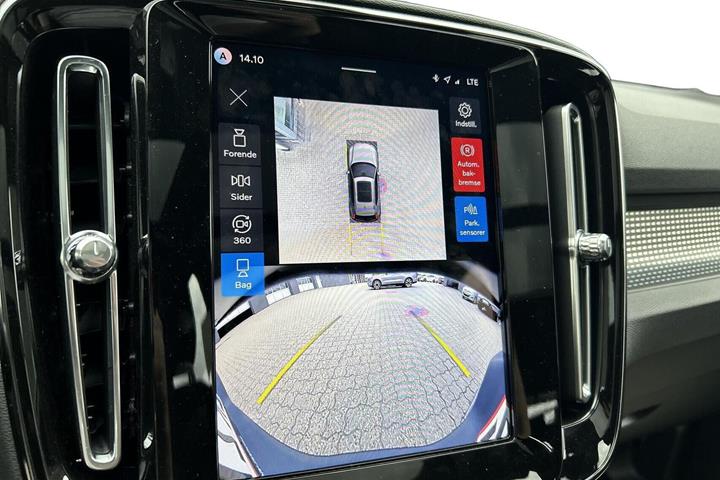 Blå Volvo EX40 fra 2026