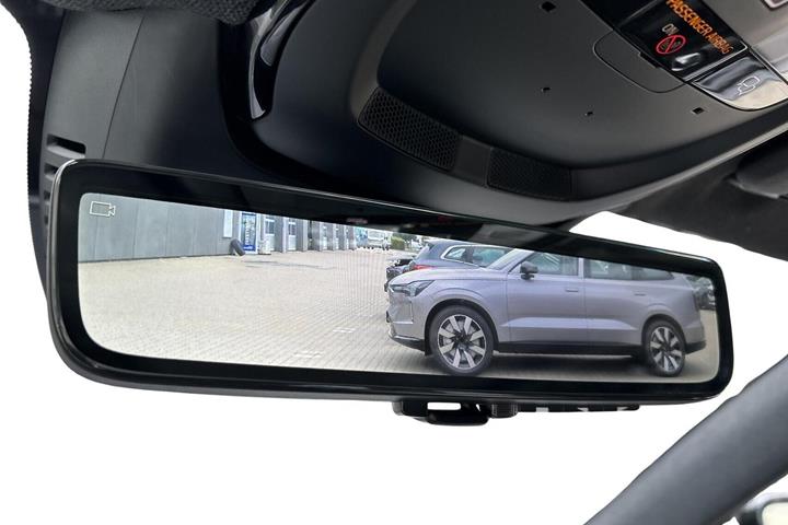 Blå Volvo EX40 fra 2026