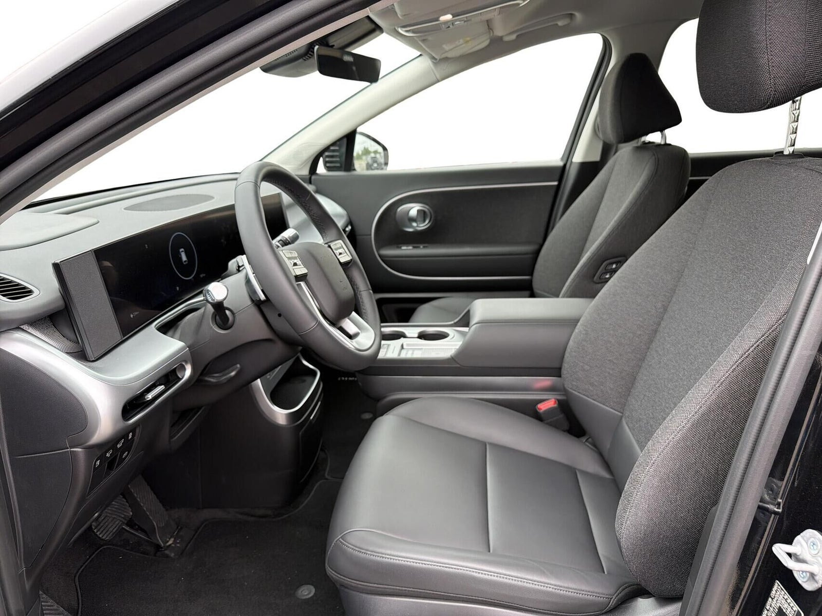 Sort Hyundai Ioniq 9 fra 2026