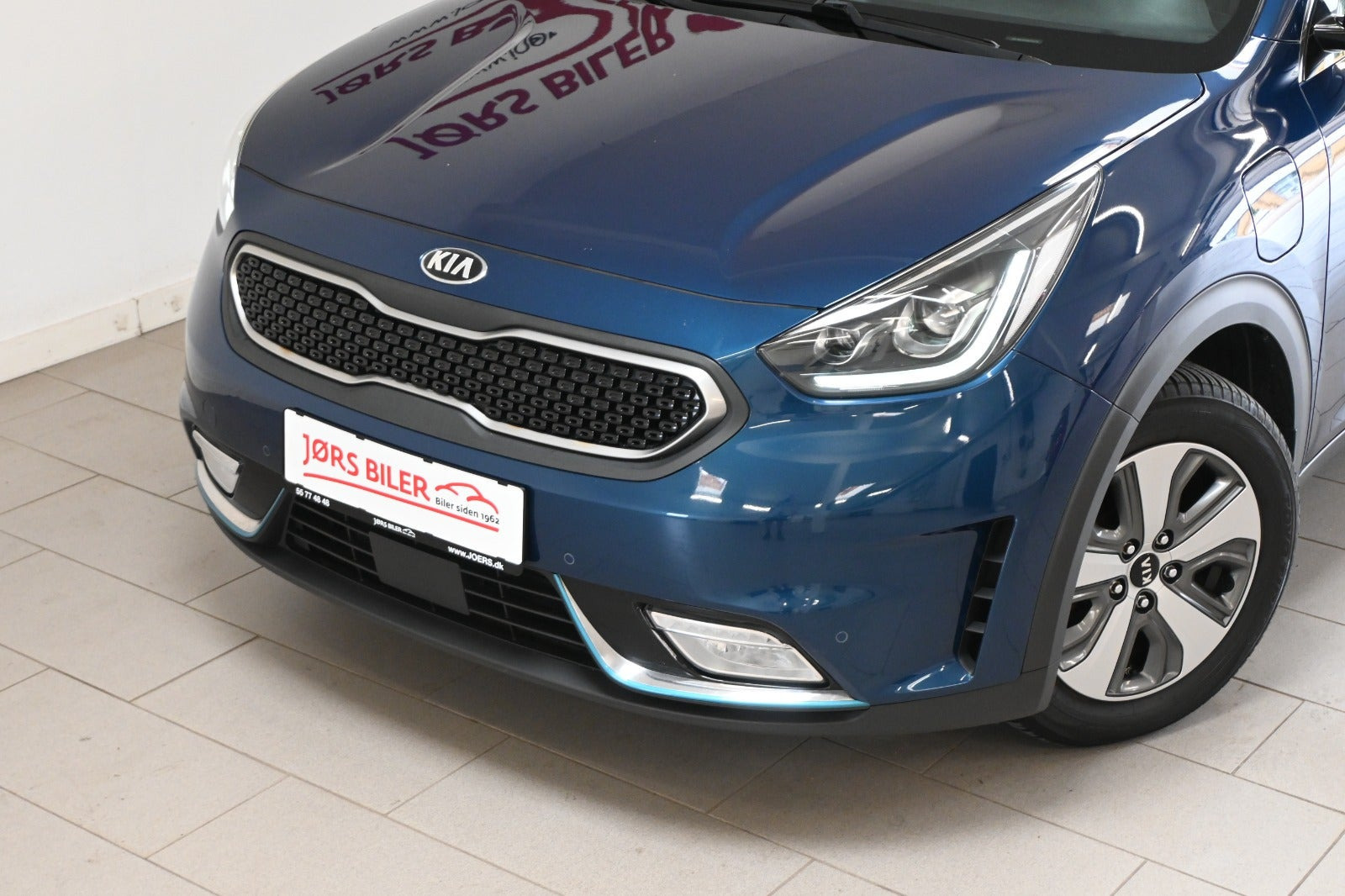 Blå Kia Niro fra 2019