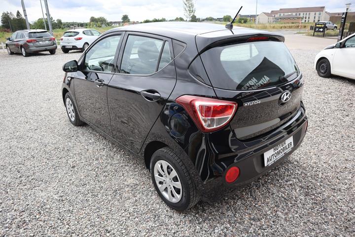 Sort Hyundai i10 fra 2018