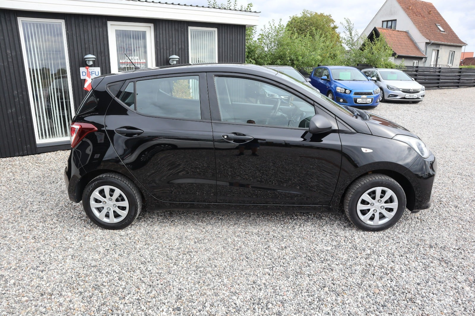 Sort Hyundai i10 fra 2018