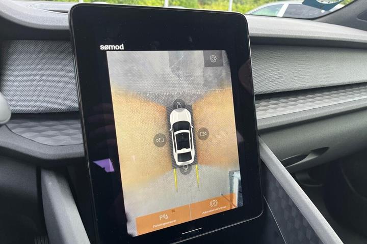 Hvid Polestar 2 fra 2024