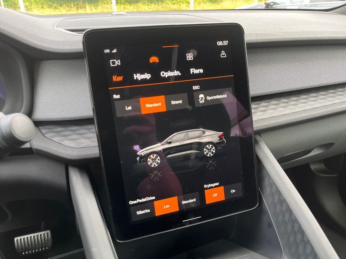 Hvid Polestar 2 fra 2024