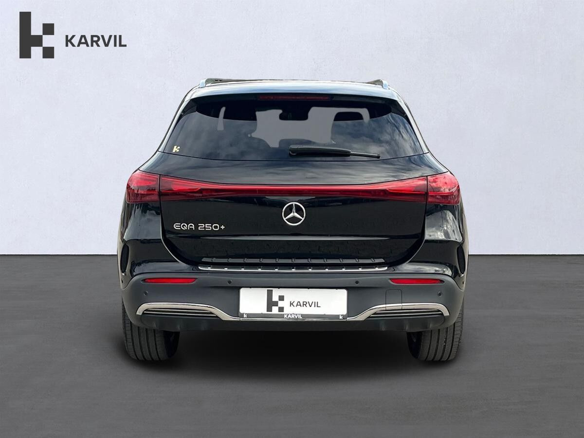 Sort Mercedes EQA250+ fra 2025