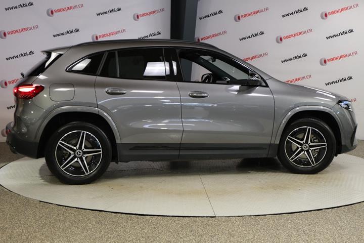 Grå Mercedes EQA250+ fra 2025