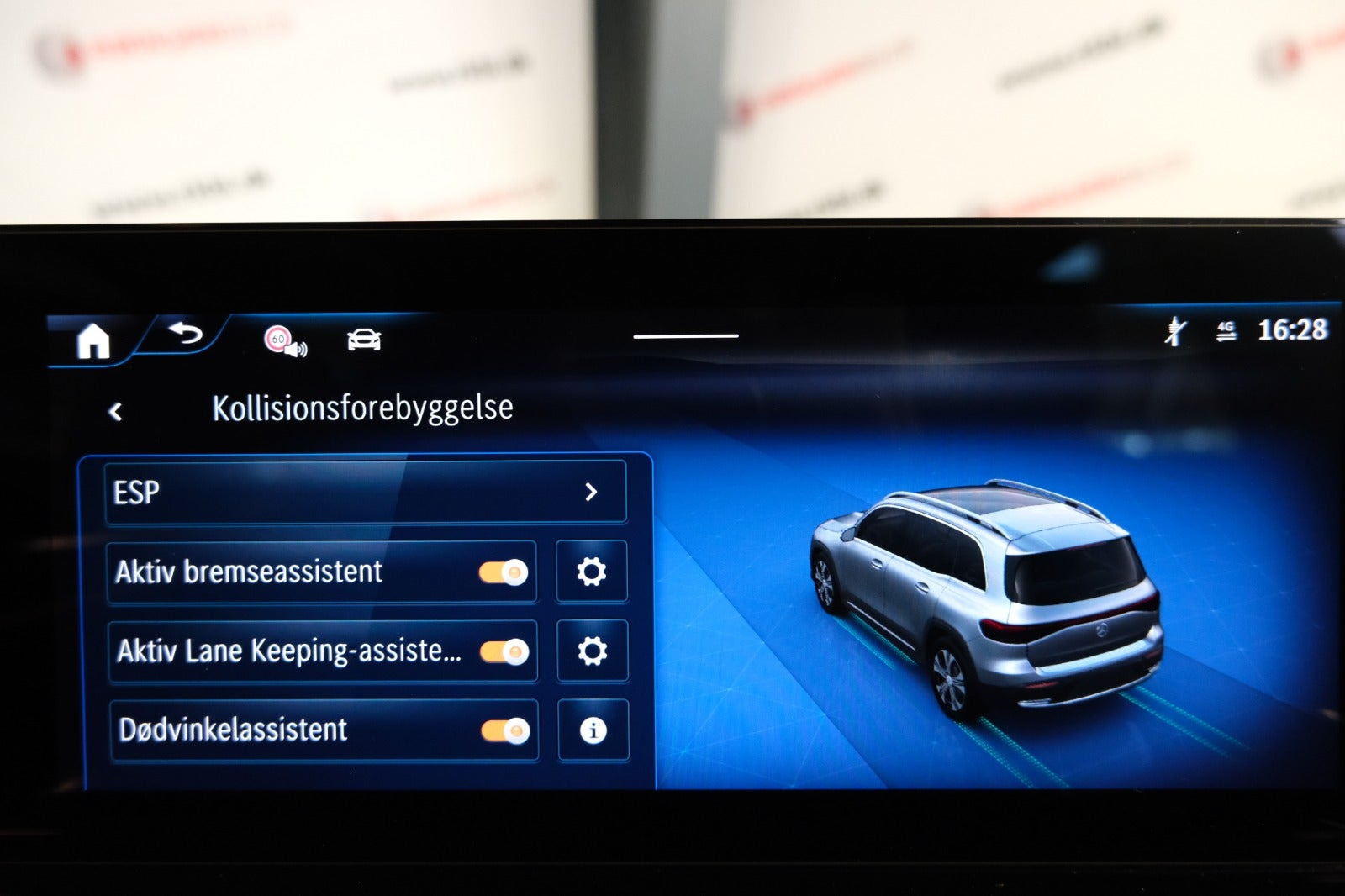 Sort Mercedes EQB250+ fra 2025