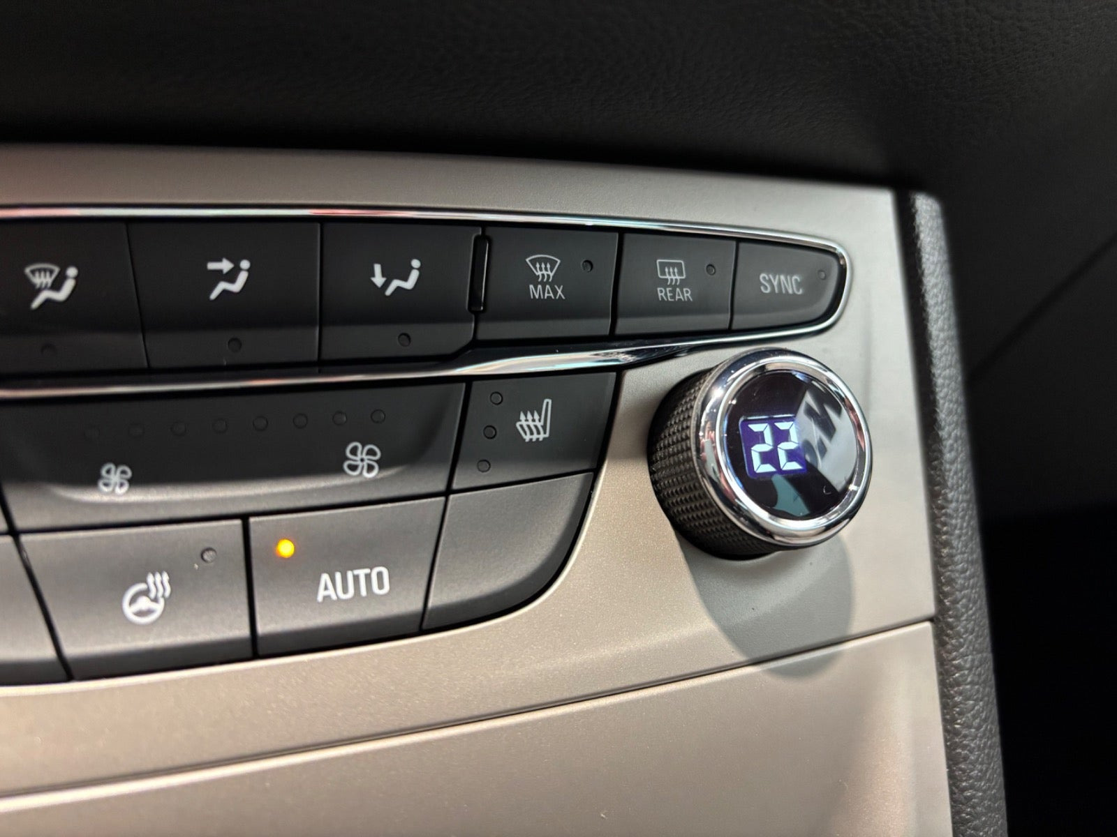 Sort Opel Astra fra 2018
