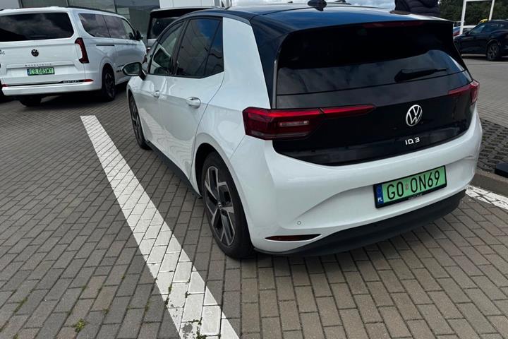 Hvid VW ID.3 fra 2023