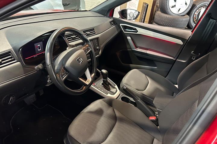 Rød Seat Arona fra 2019