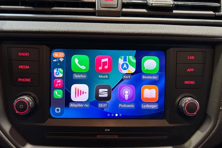 Rød Seat Arona fra 2019
