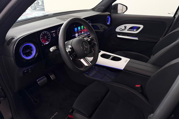 Sort Mercedes GLB250+ fra 2026