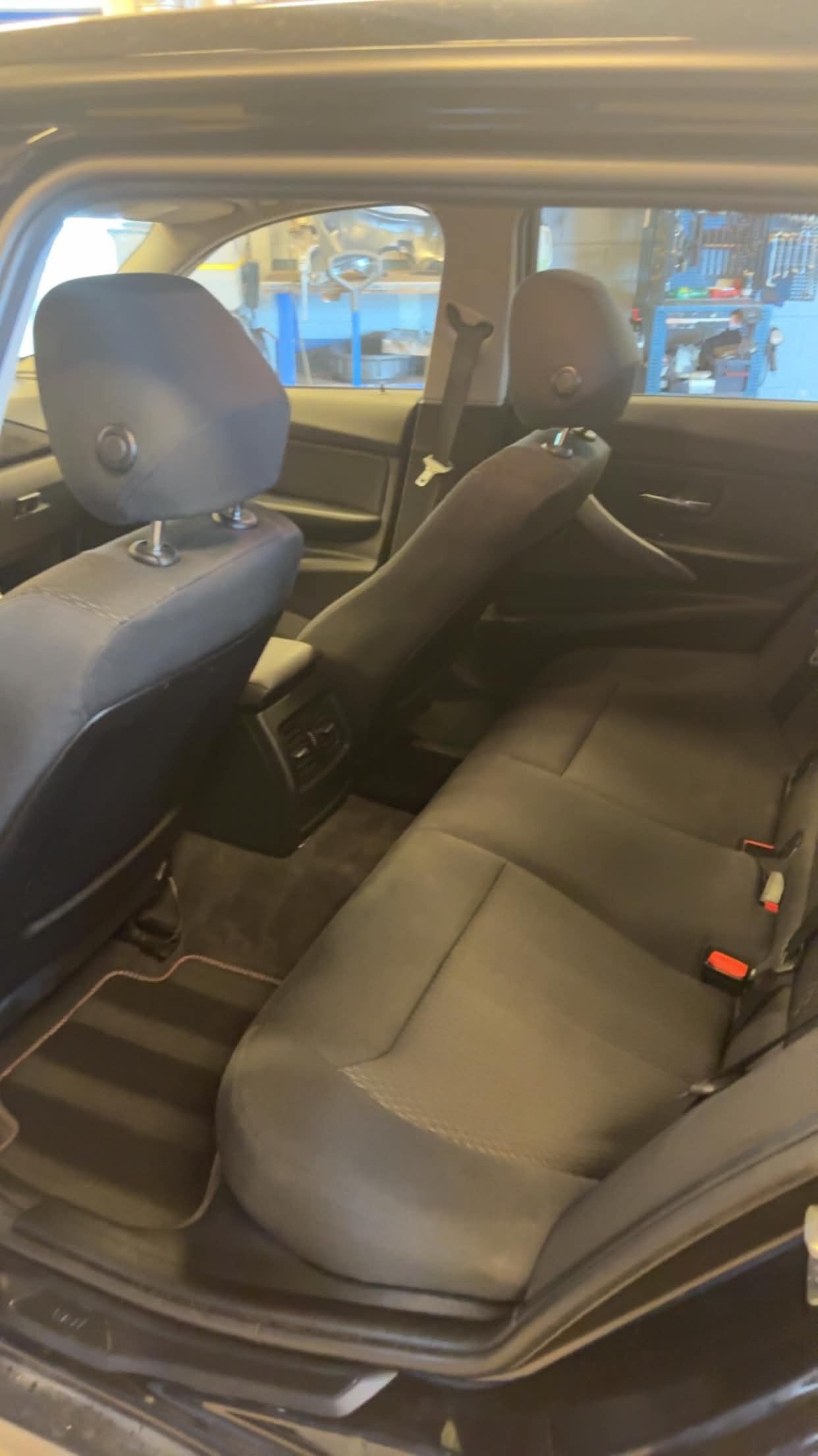 Sort BMW 316d fra 2014