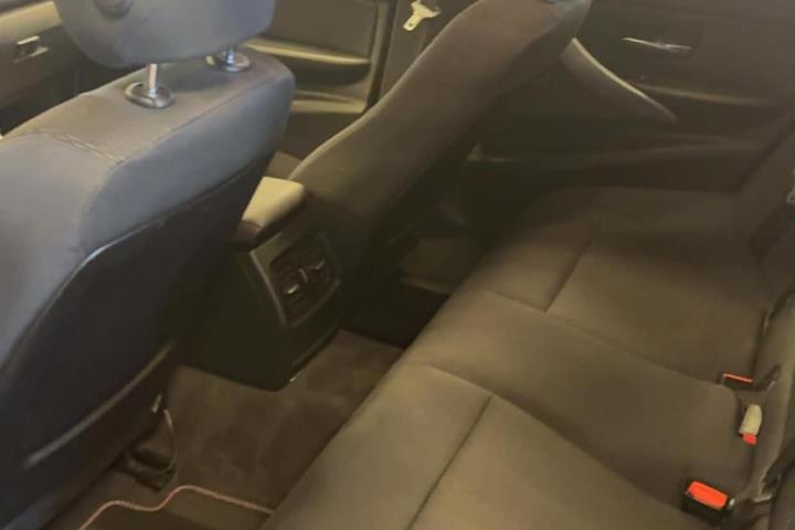 Sort BMW 316d fra 2014