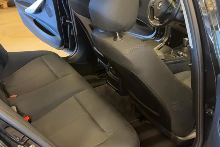 Sort BMW 316d fra 2014