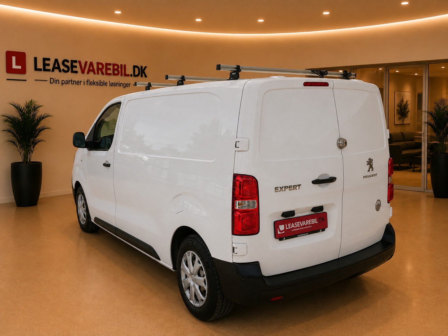 Hvid Peugeot e-Expert fra 2021