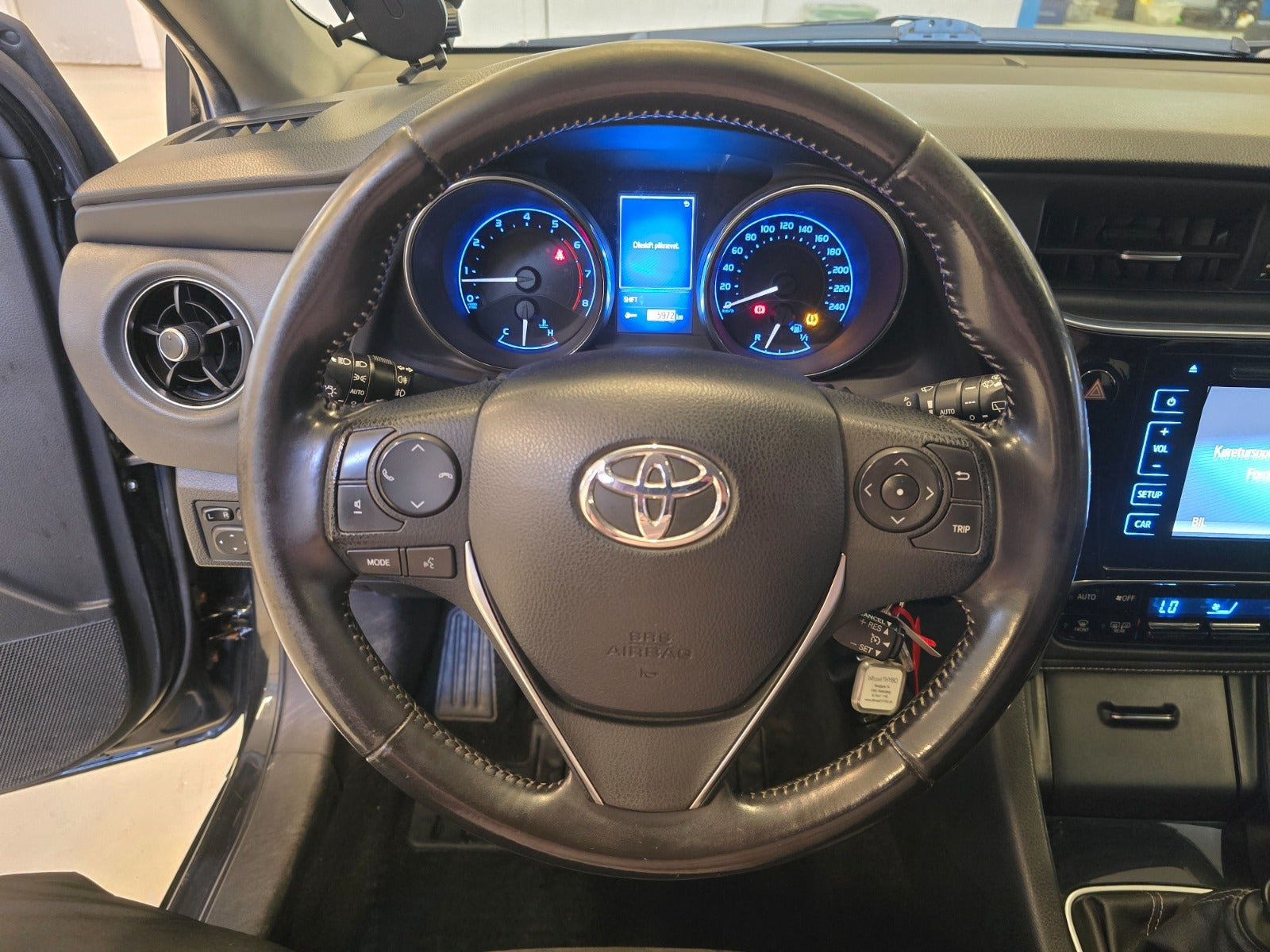 Sort Toyota Auris fra 2015