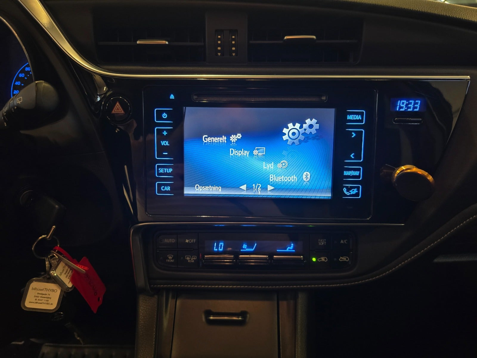 Sort Toyota Auris fra 2015