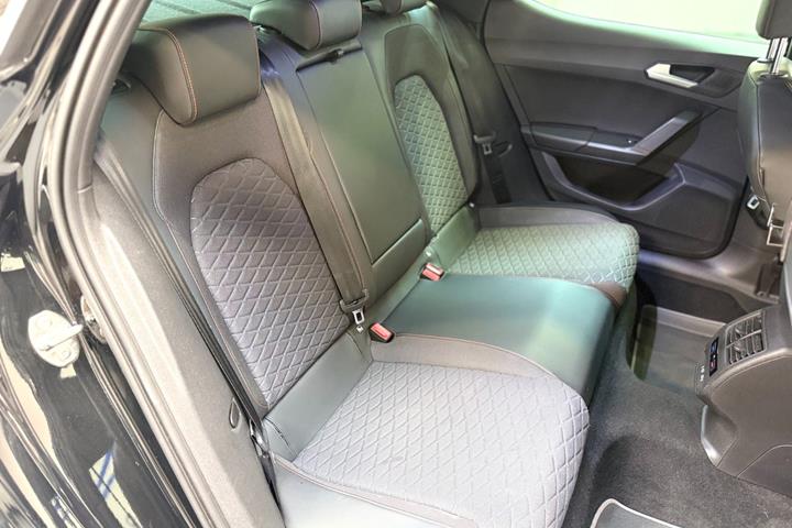 Sort Seat Leon fra 2021