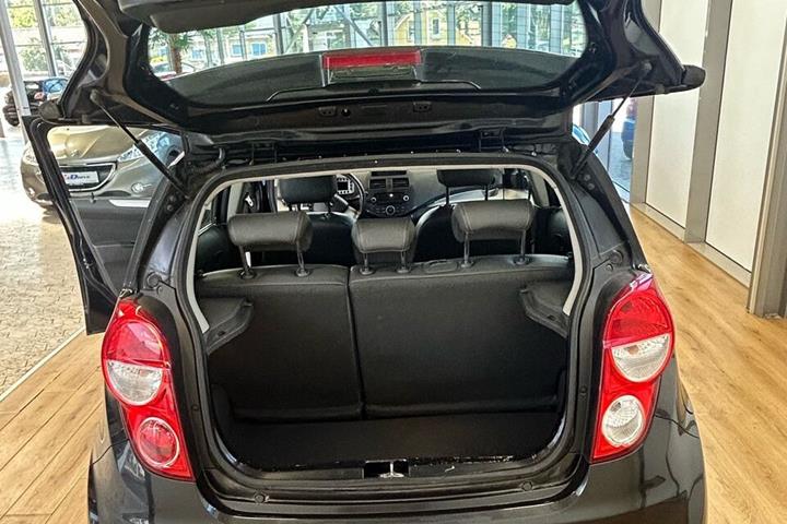 Sort Chevrolet Spark fra 2013