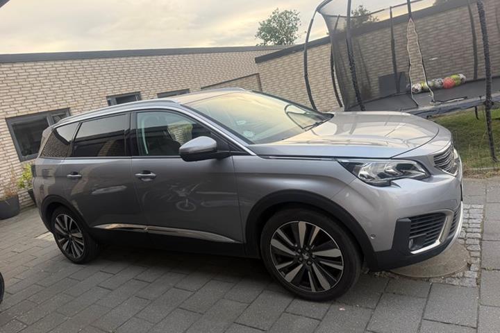 undefined Peugeot 5008 fra 2020