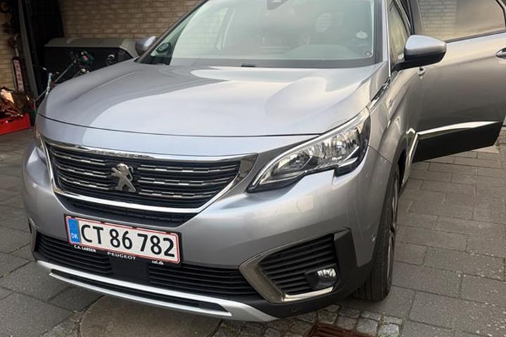 undefined Peugeot 5008 fra 2020