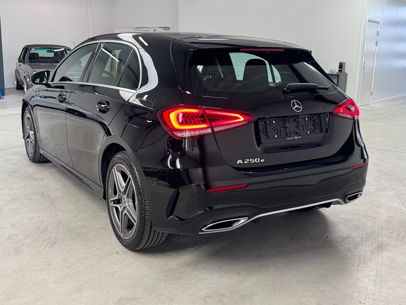 Sort Mercedes A250 e fra 2022