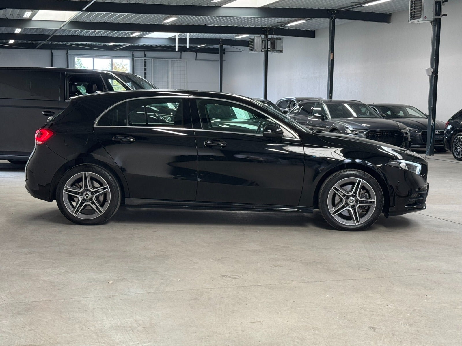Sort Mercedes A250 e fra 2022