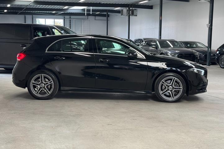 Sort Mercedes A250 e fra 2022