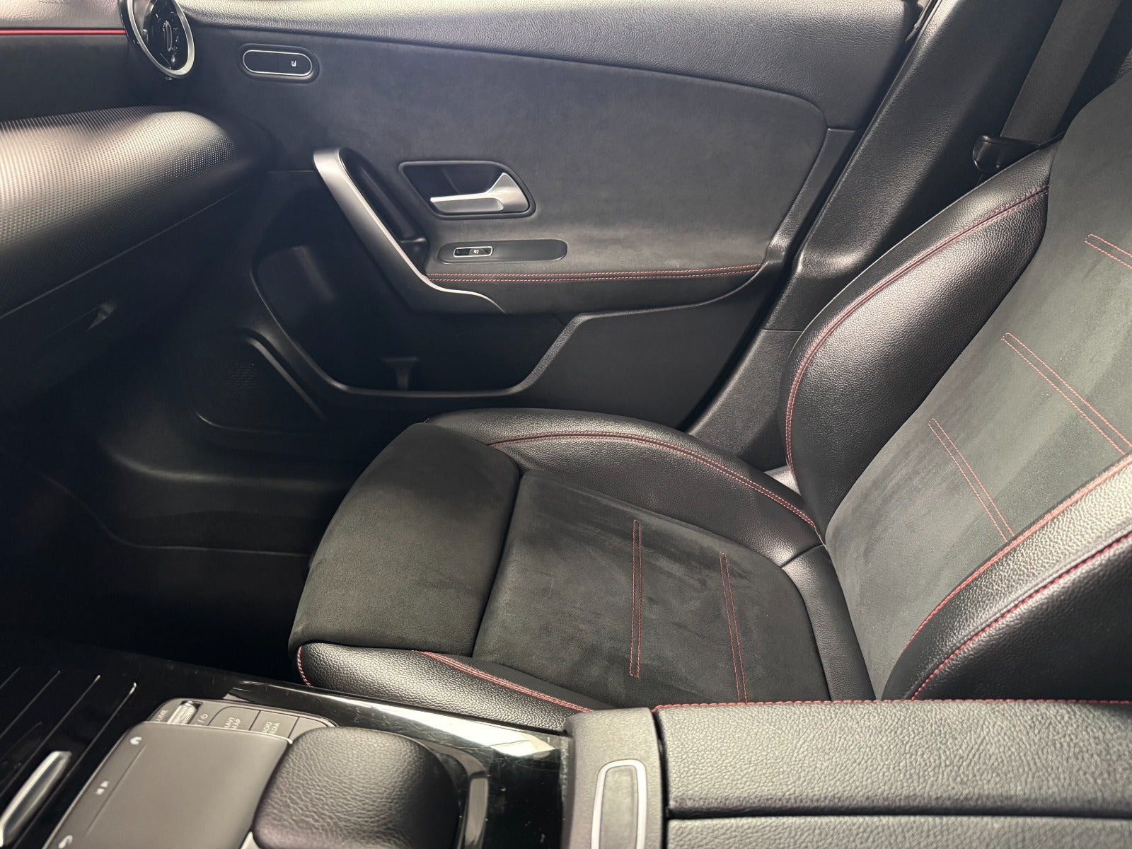 Sort Mercedes A250 e fra 2022
