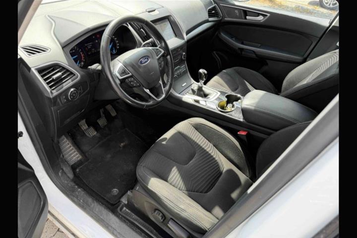 Hvid Ford S-MAX fra 2017