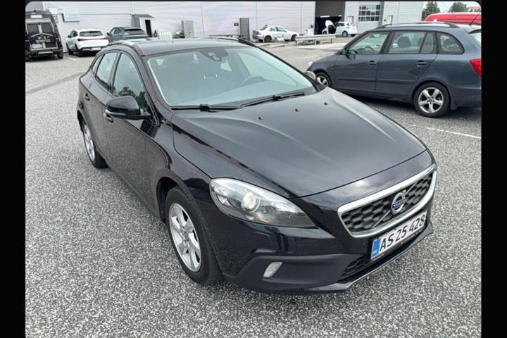 Sort Volvo V40 fra 2014