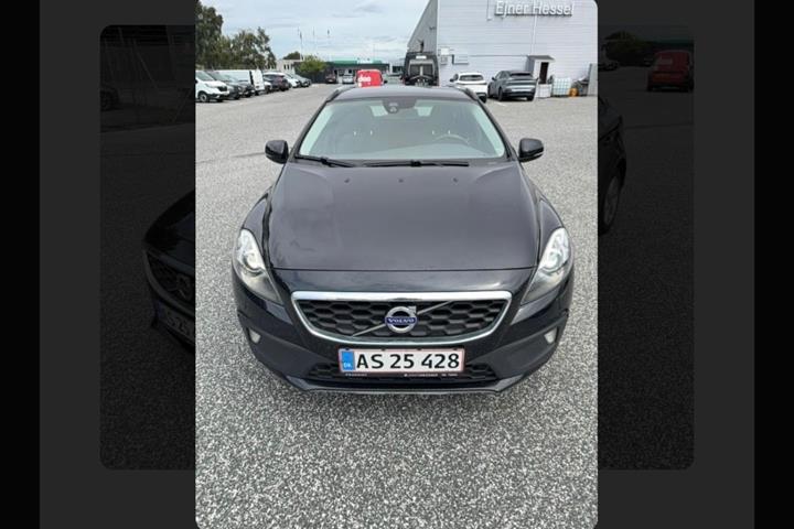 Sort Volvo V40 fra 2014
