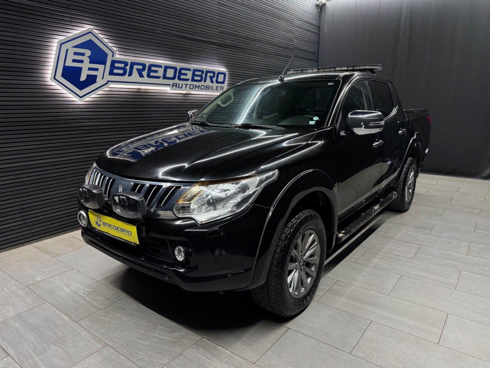 Mitsubishi L200 2,4 DI-D 181 Instyle Db.Kab aut.