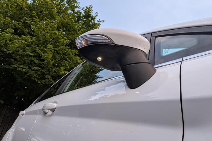 Hvid Ford Fiesta fra 2013