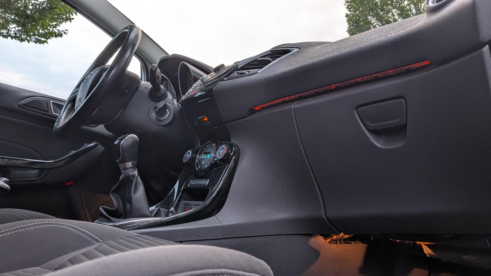 Hvid Ford Fiesta fra 2013