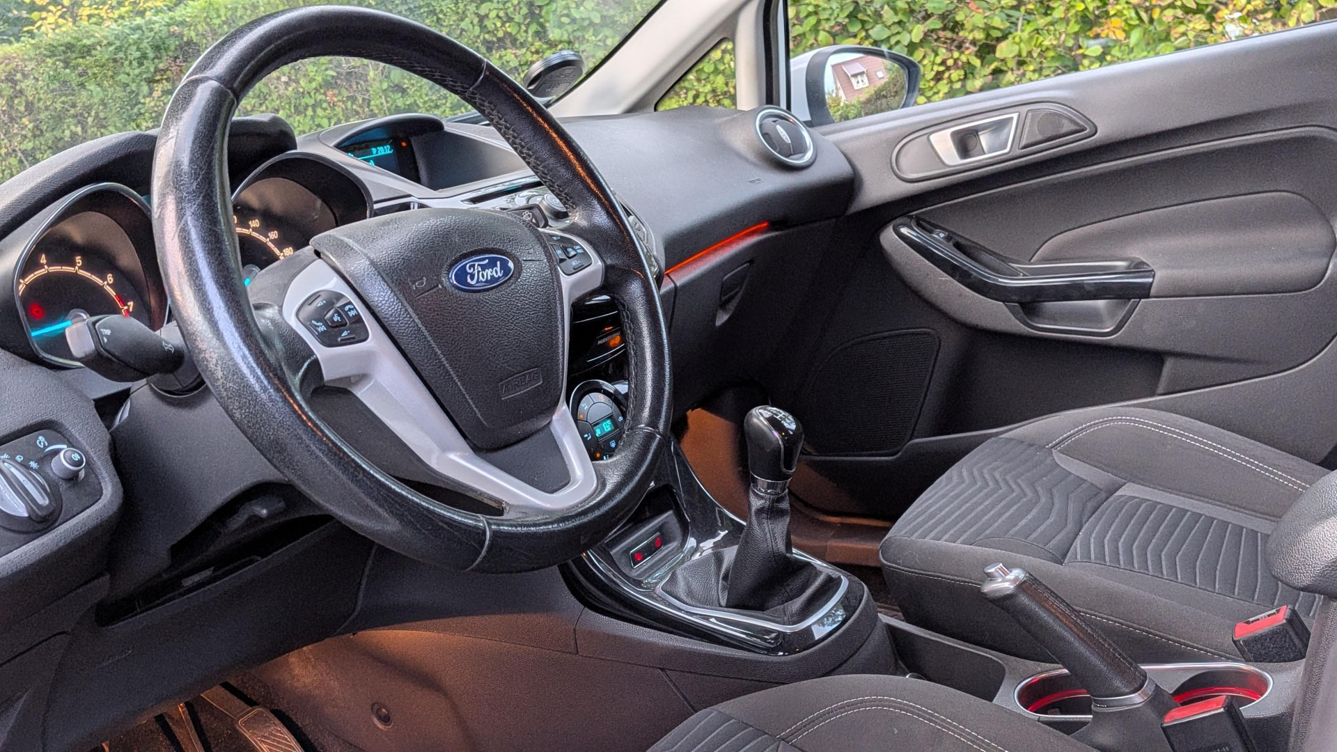 Hvid Ford Fiesta fra 2013