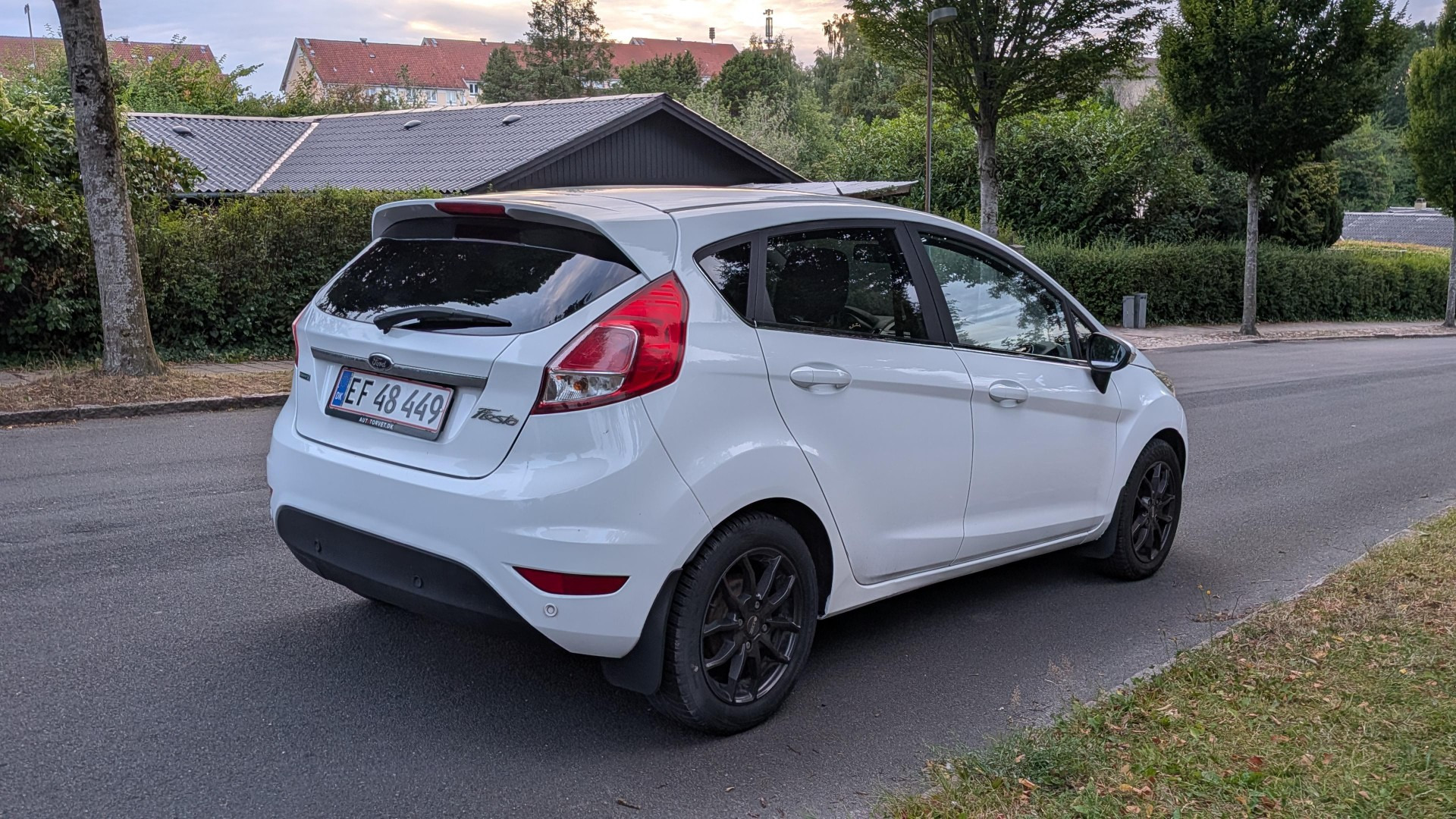 Hvid Ford Fiesta fra 2013
