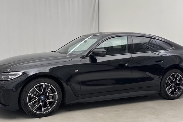 Sort BMW i4 fra 2024