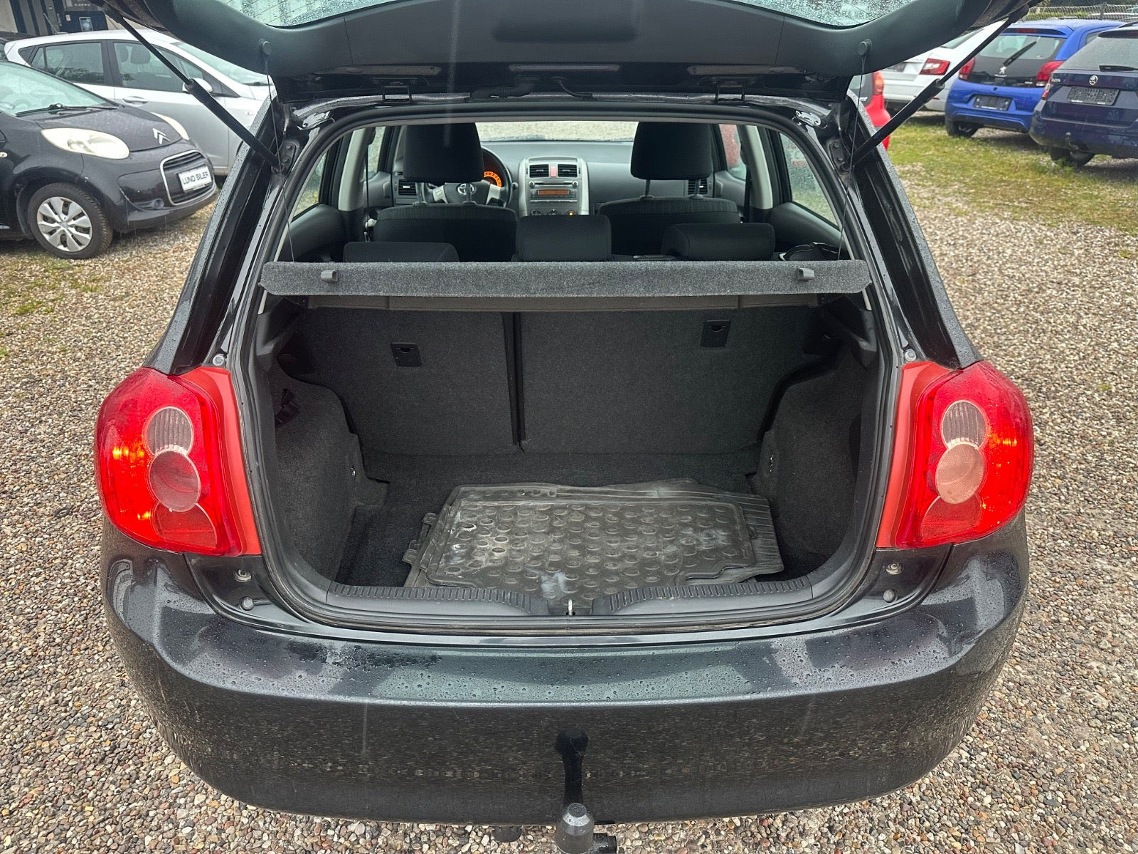 Sort Toyota Auris fra 2007